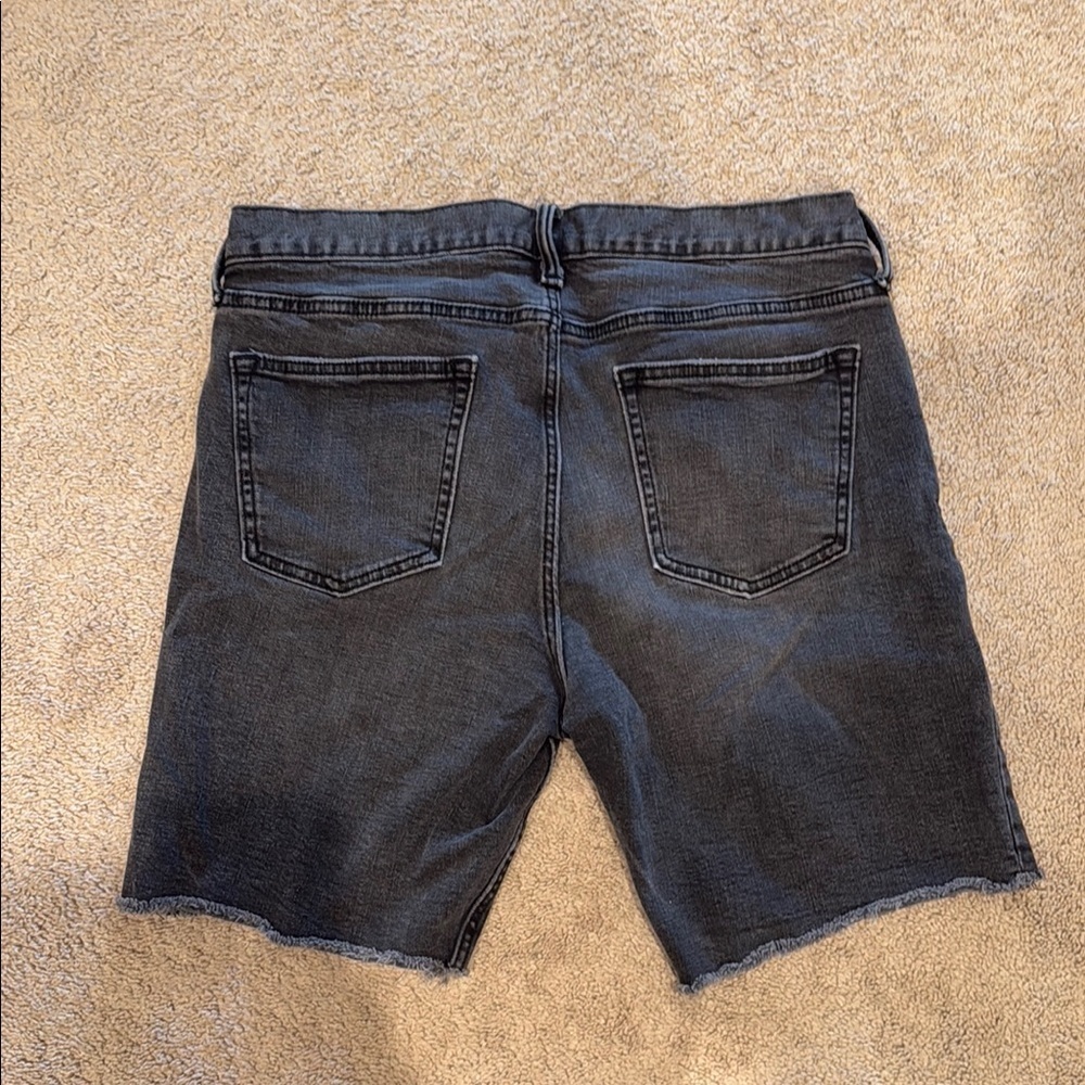 Old Navy Black Jean Shorts Summer Essential - Picture 4 of 5